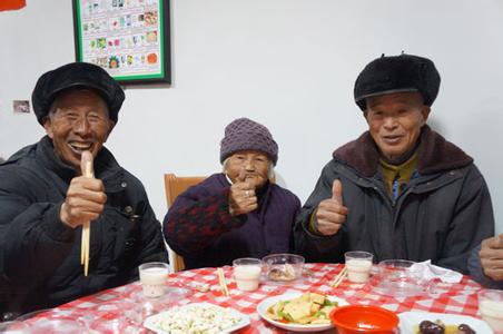 東畈老年食堂造福村民好處多